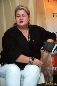 Foto Aline Sahertian