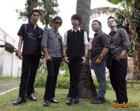Foto Alt Z Band