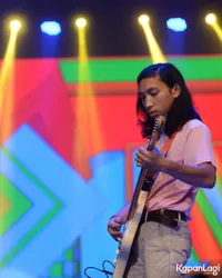 Foto Anakku Lelaki Hoed