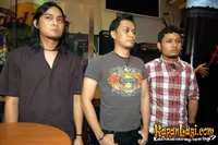 Foto Andra and The BackBone