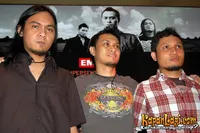 Foto Andra and The BackBone