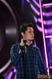 Foto Andra and The BackBone