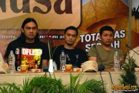 Foto Andra and The BackBone