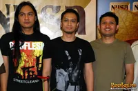 Foto Andra and The BackBone