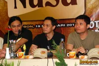 Foto Andra and The BackBone