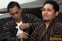 Foto Andra and The BackBone