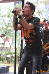 Foto Andra and The BackBone