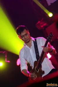 Foto Andra and The BackBone