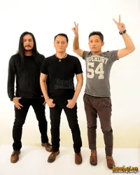 Foto Andra and The BackBone