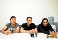 Foto Andra and The BackBone