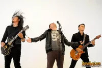 Foto Andra and The BackBone