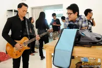 Foto Andra and The BackBone