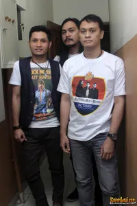 Foto Andra and The BackBone