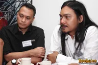 Foto Andra and The BackBone