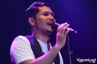 Foto Andra and The BackBone