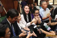 Foto Angelina Sondakh