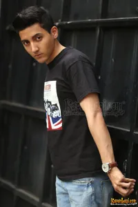 Foto Aron Ashab