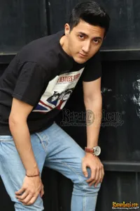 Foto Aron Ashab