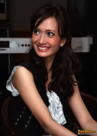 Foto Artika Sari Devi