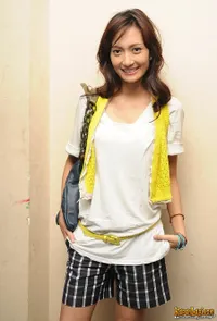 Foto Artika Sari Devi