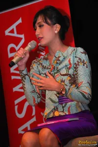 Foto Artika Sari Devi