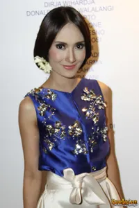 Foto Artika Sari Devi