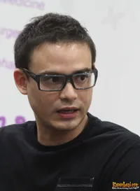 Foto Ashraf Sinclair