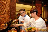 Foto Ashraf Sinclair