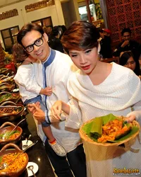 Foto Ashraf Sinclair