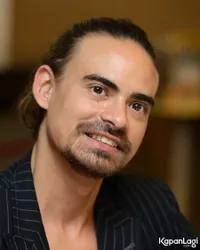 Foto Ashraf Sinclair