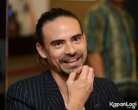 Foto Ashraf Sinclair