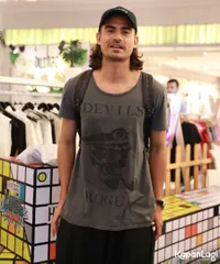 Foto Ashraf Sinclair