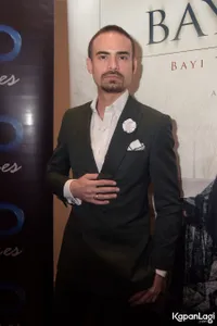 Foto Ashraf Sinclair