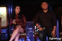 Foto Astri Ulat Bulu