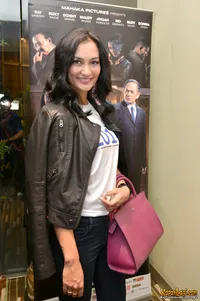 Foto Atiqah Hasiholan