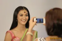 Foto Atiqah Hasiholan