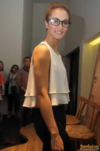 Foto Atiqah Hasiholan