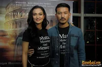 Foto Atiqah Hasiholan