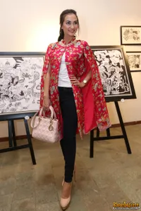 Foto Atiqah Hasiholan