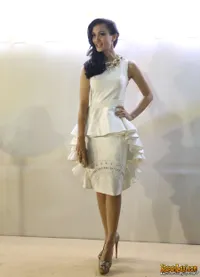 Foto Atiqah Hasiholan