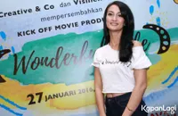 Foto Atiqah Hasiholan