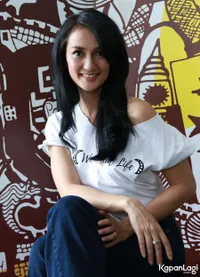 Foto Atiqah Hasiholan