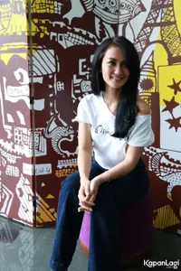 Foto Atiqah Hasiholan