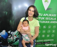 Foto Atiqah Hasiholan