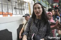 Foto Atiqah Hasiholan