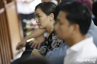 Foto Atiqah Hasiholan