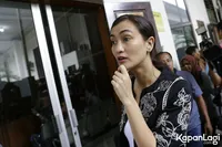 Foto Atiqah Hasiholan