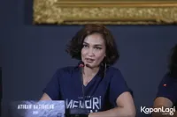 Foto Atiqah Hasiholan