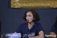 Foto Atiqah Hasiholan