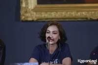 Foto Atiqah Hasiholan